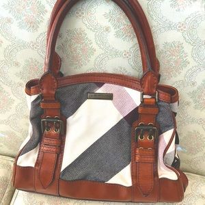 Super Clean Original Burberry Bag👛Shipping🆓